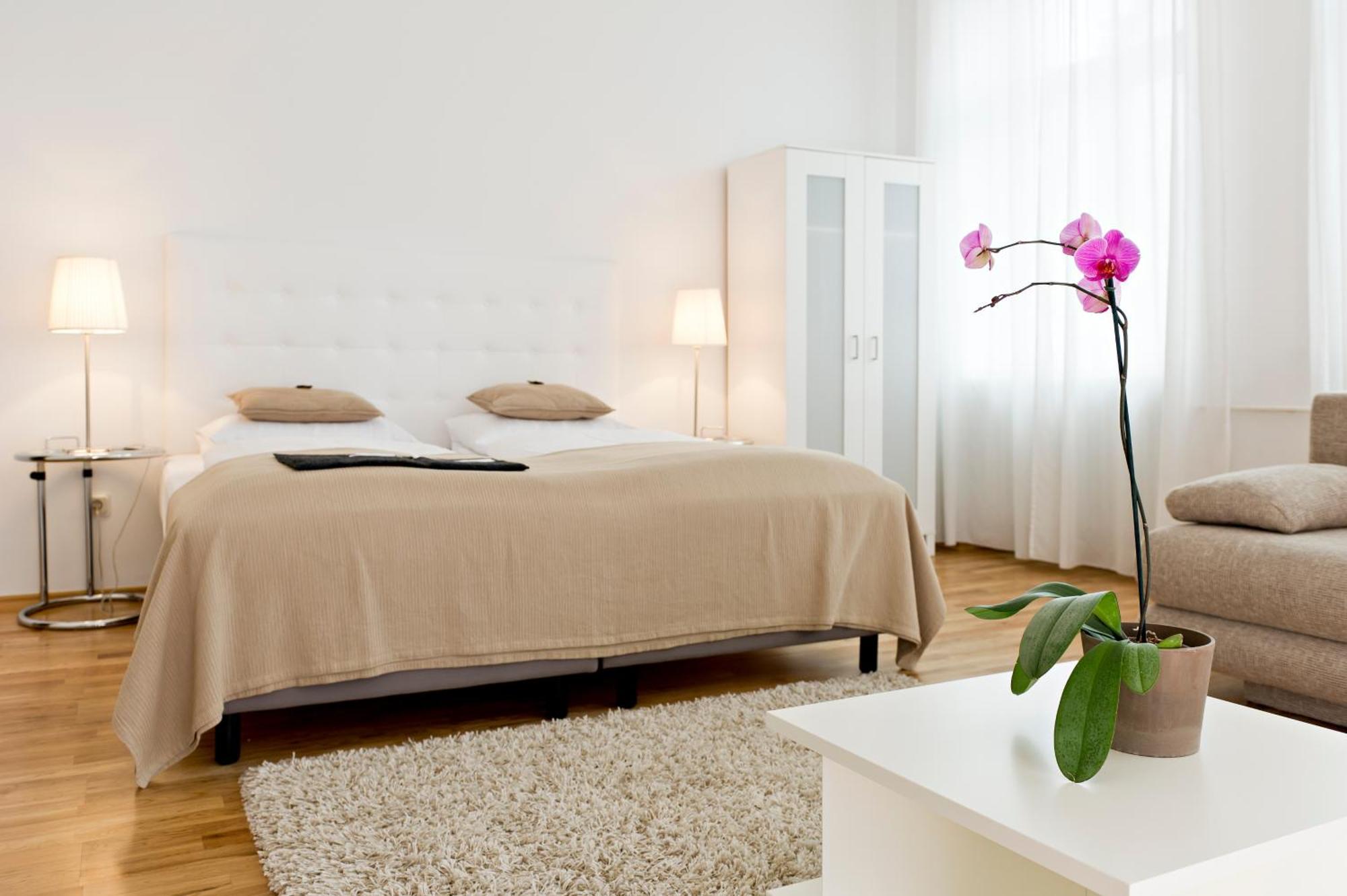 Burgblickhotel Отель Бернкастель-Кюс